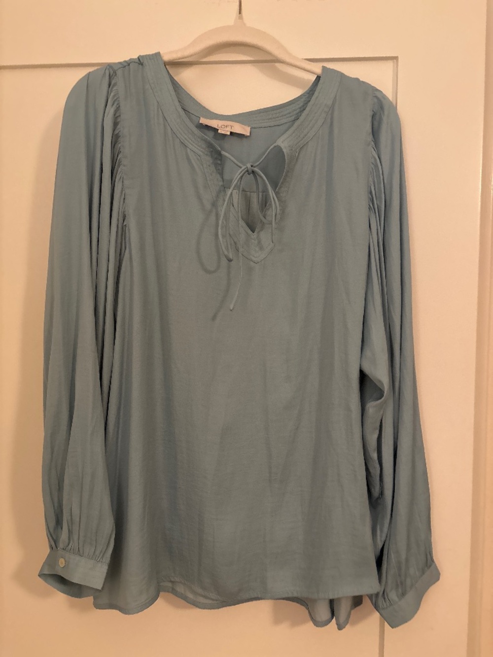 Loft Blue Silk-like bloyse